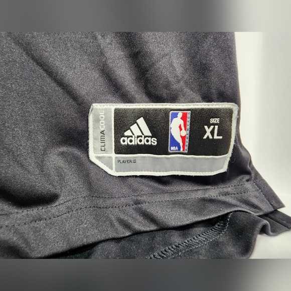 Adidas L.A. 2011 NBA All Star Game Men's Microfiber V-Neck T-Shirt Size XL Black - Picture 4 of 11